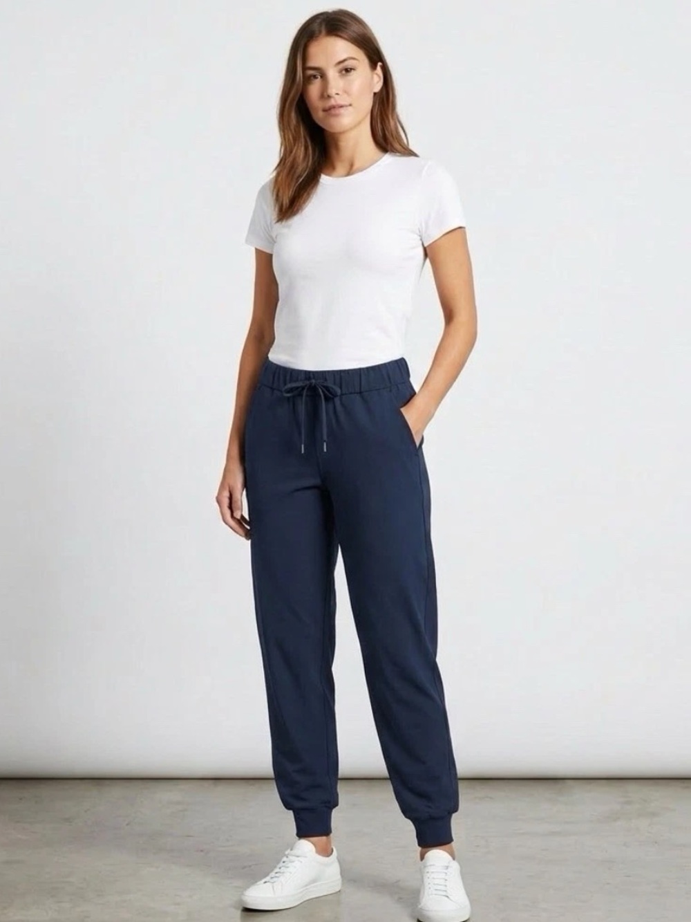 LULULEMON On The Fly Jogger Sz 6 In True Navy